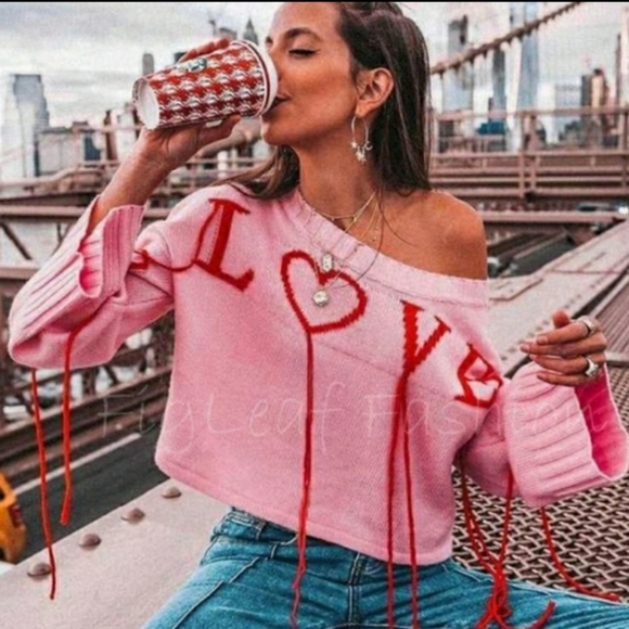 Sweaters - Sweater with LOVE Graphic